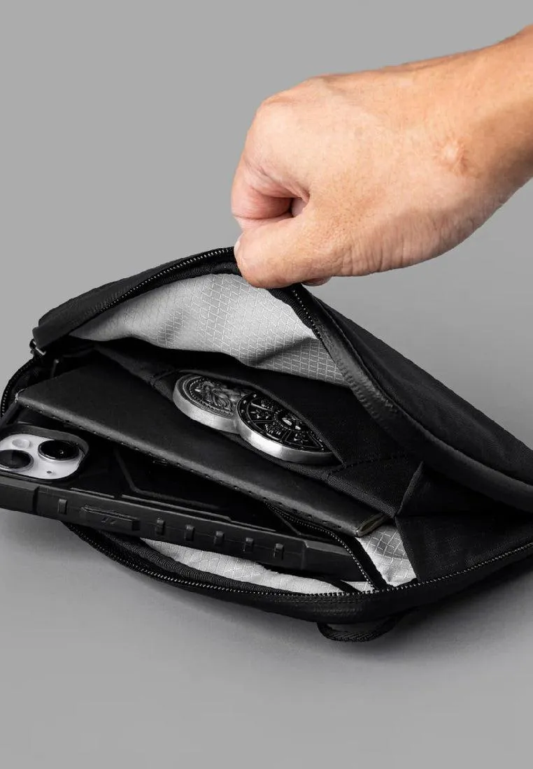 Alpaka Flight Pouch