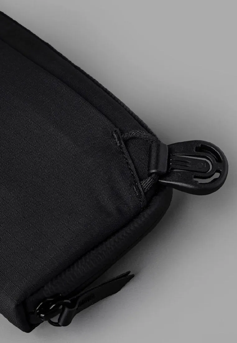 Alpaka Flight Pouch