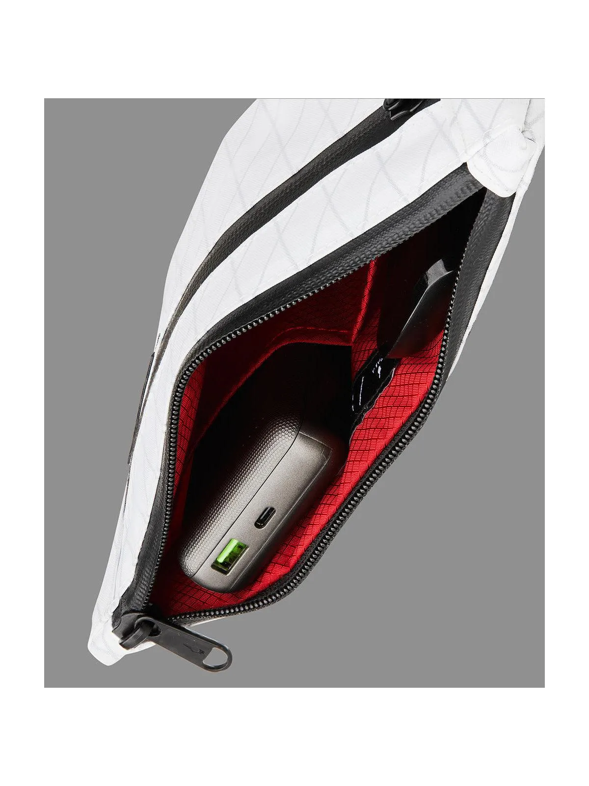 Alpaka Zip Pouch Max Limited Edition Arctic White