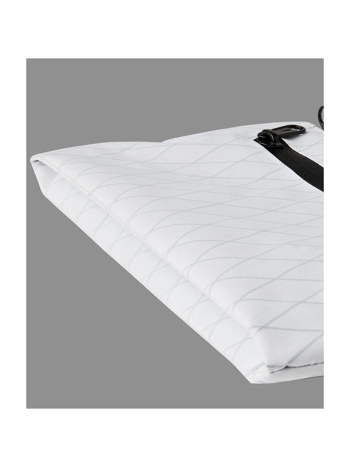Alpaka Zip Pouch Max Limited Edition Arctic White