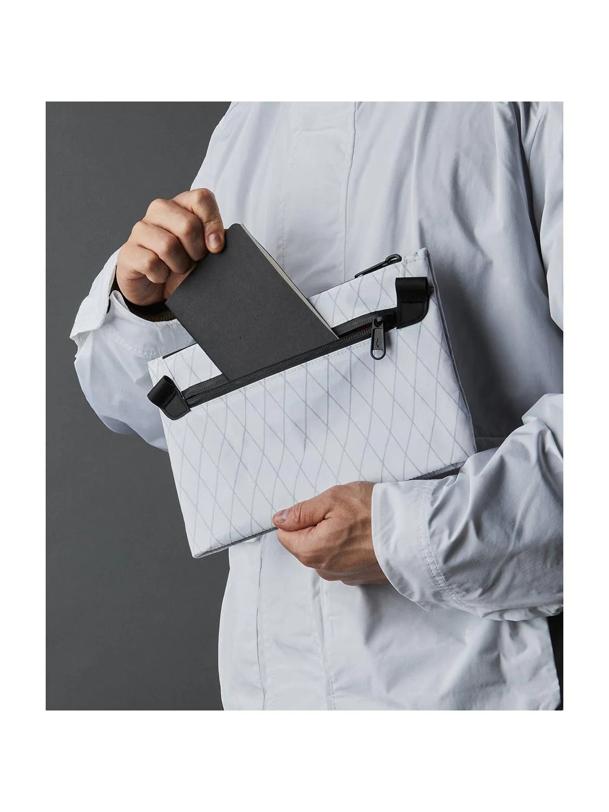 Alpaka Zip Pouch Max Limited Edition Arctic White