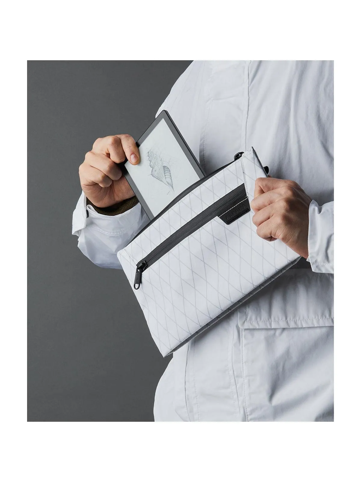 Alpaka Zip Pouch Max Limited Edition Arctic White
