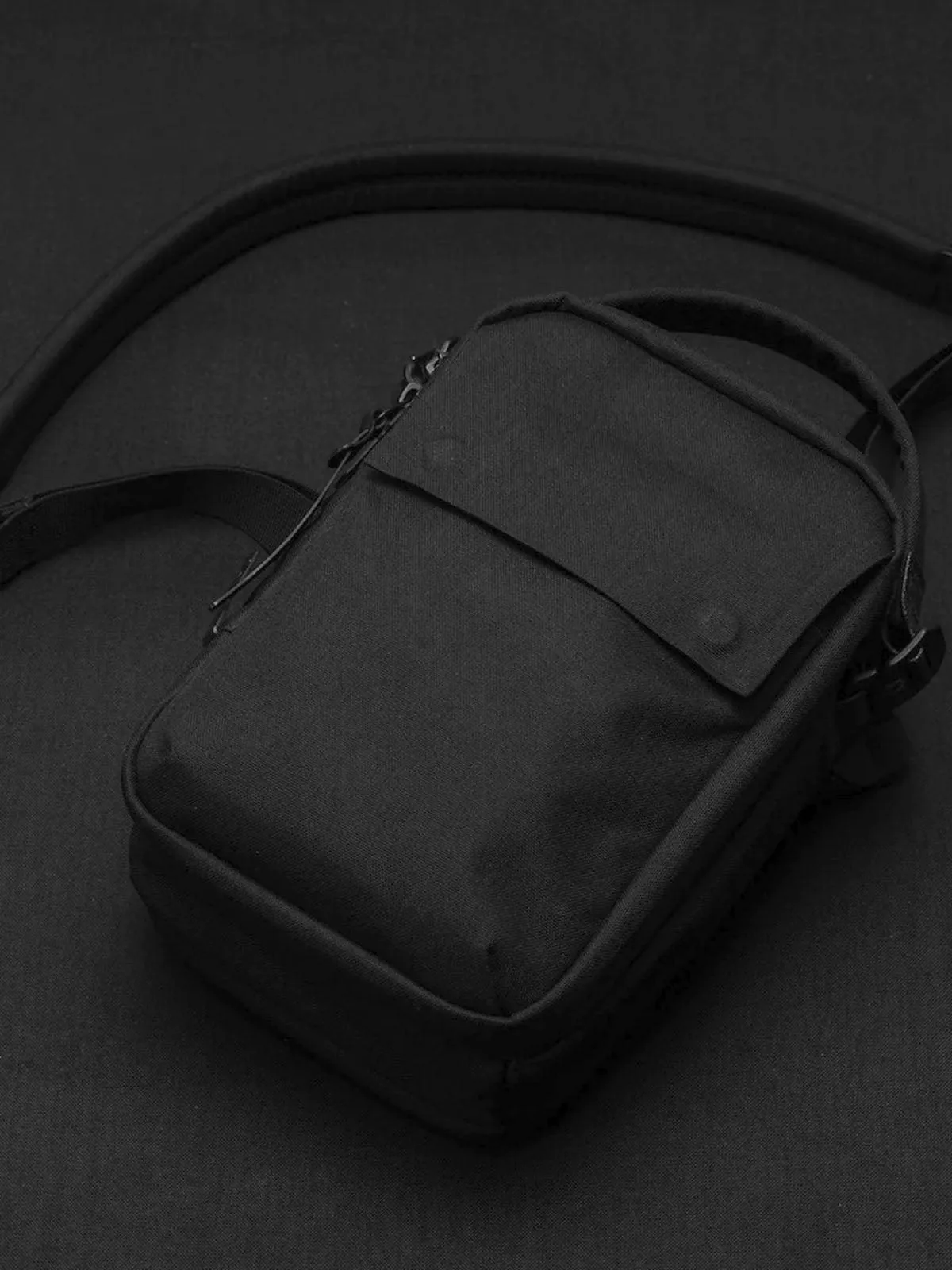 Black Ember Kompak