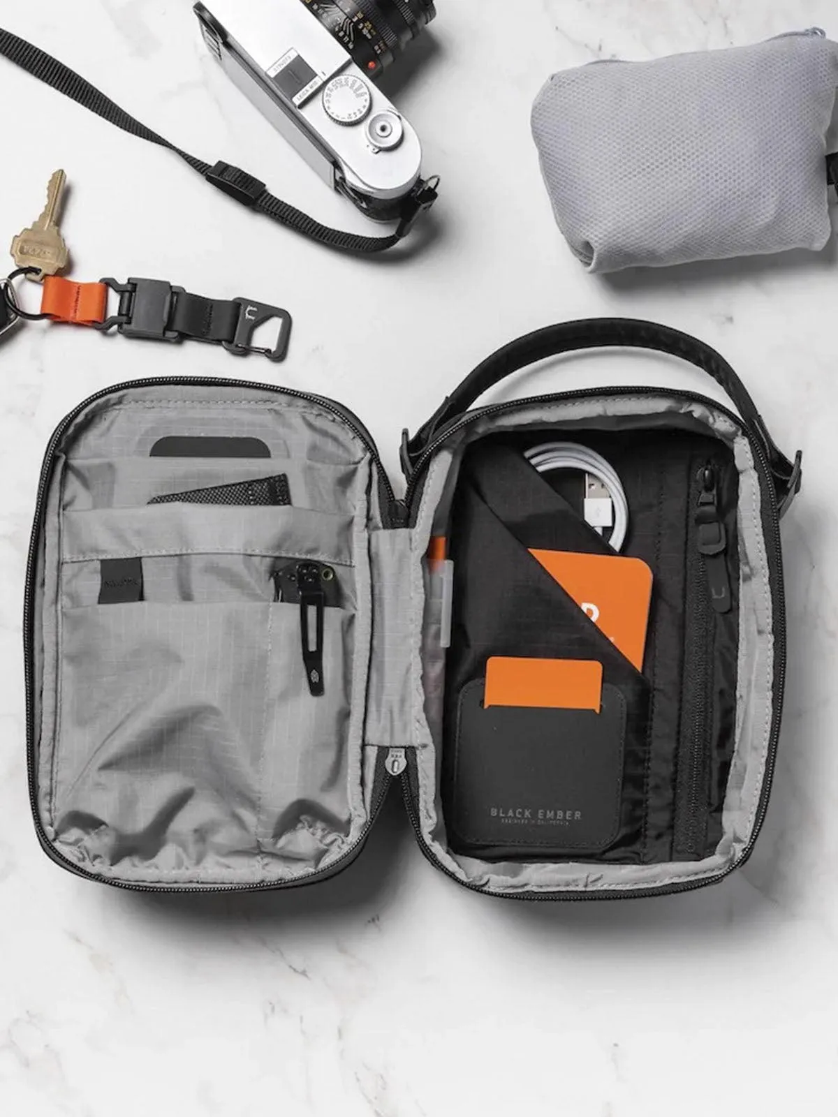 Black Ember Kompak