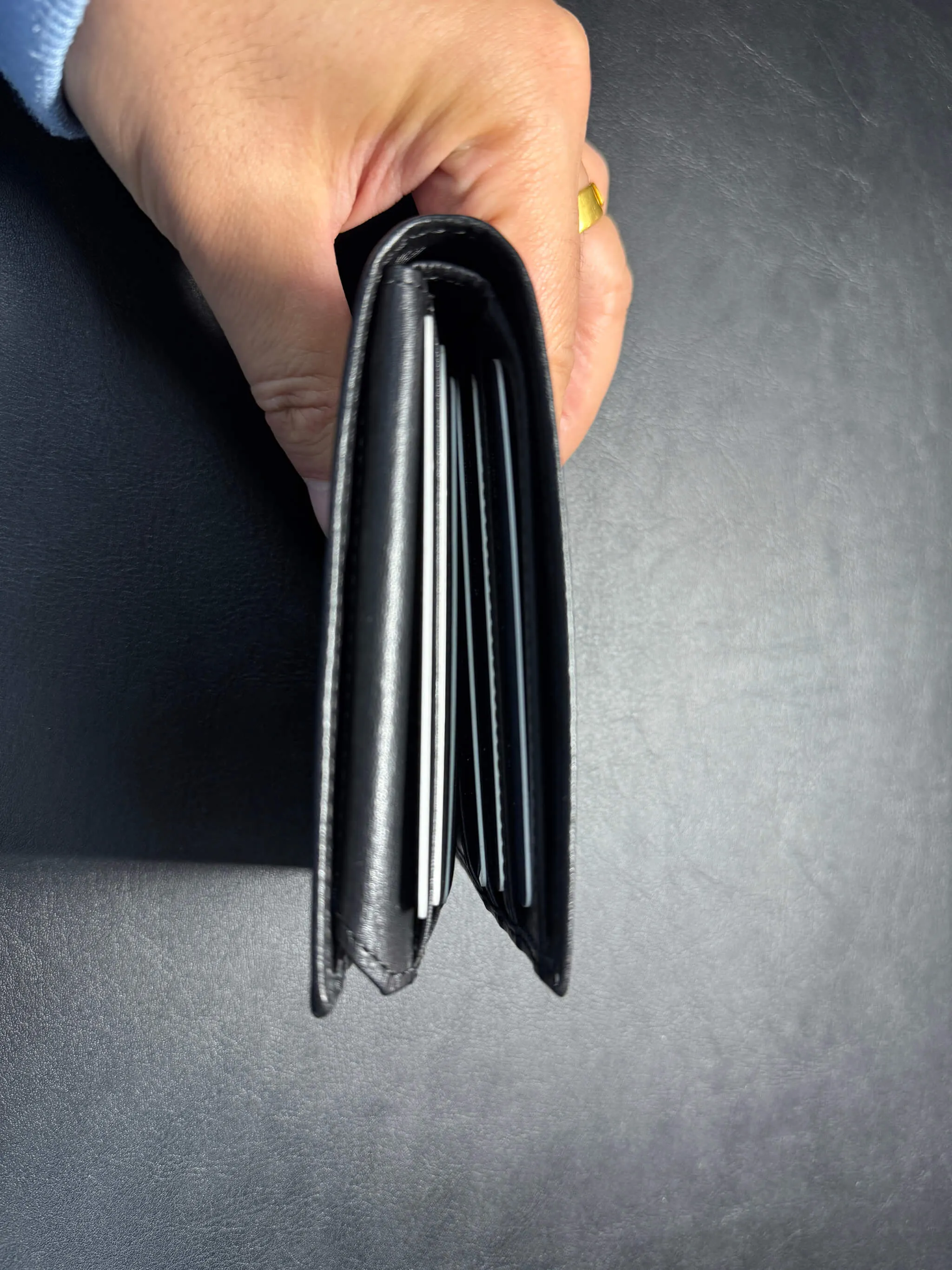 Carbon Fibre Bifold Wallet for Men With Photo ID Window and RFID Blocking