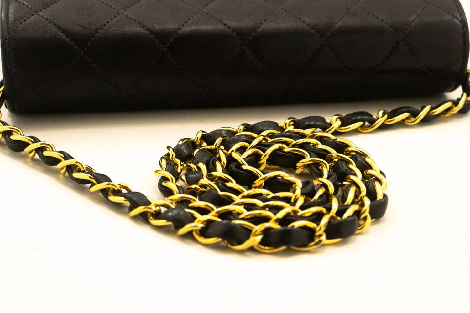 CHANEL Full Flap Chain Shoulder Bag Clutch Black Quilted Lambskin p19