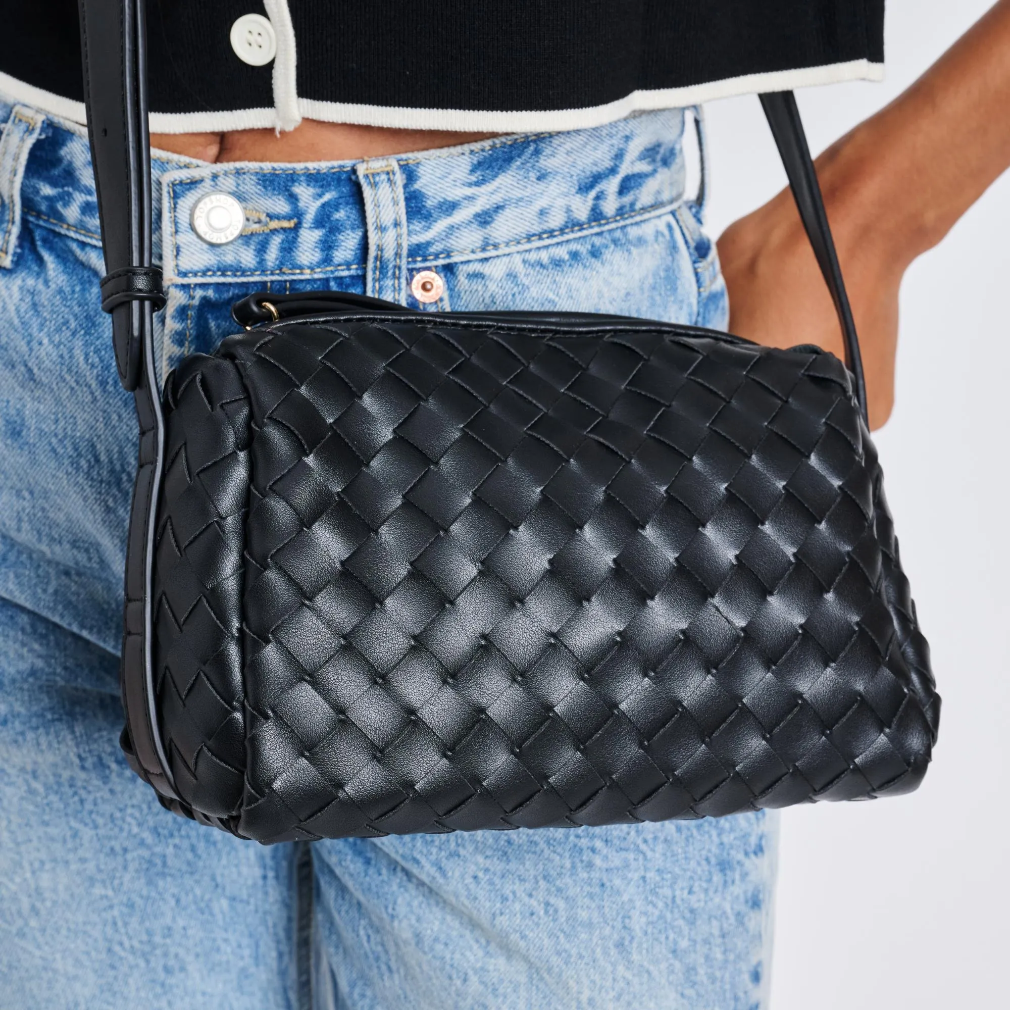 Charlotte Crossbody