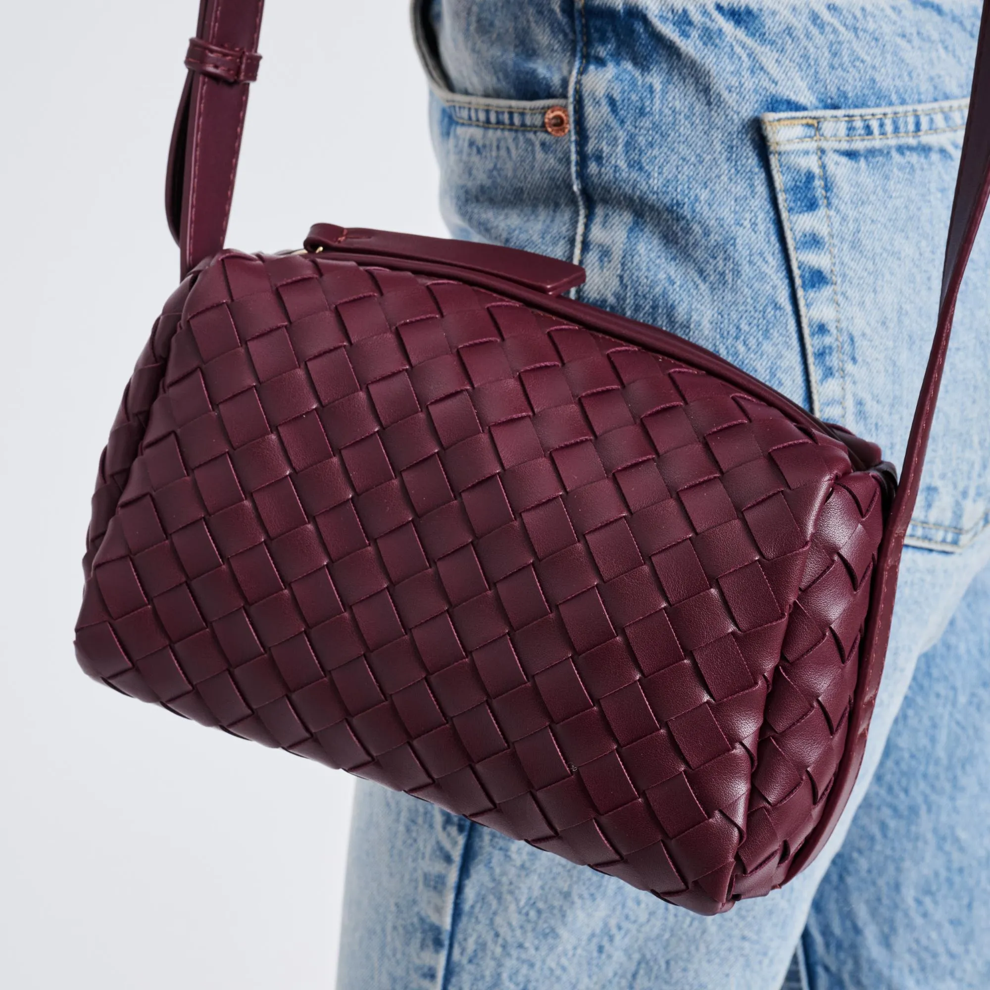 Charlotte Crossbody