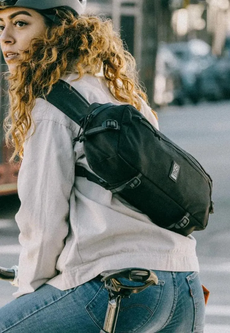 Chrome Industries Kadet Sling Studio Black