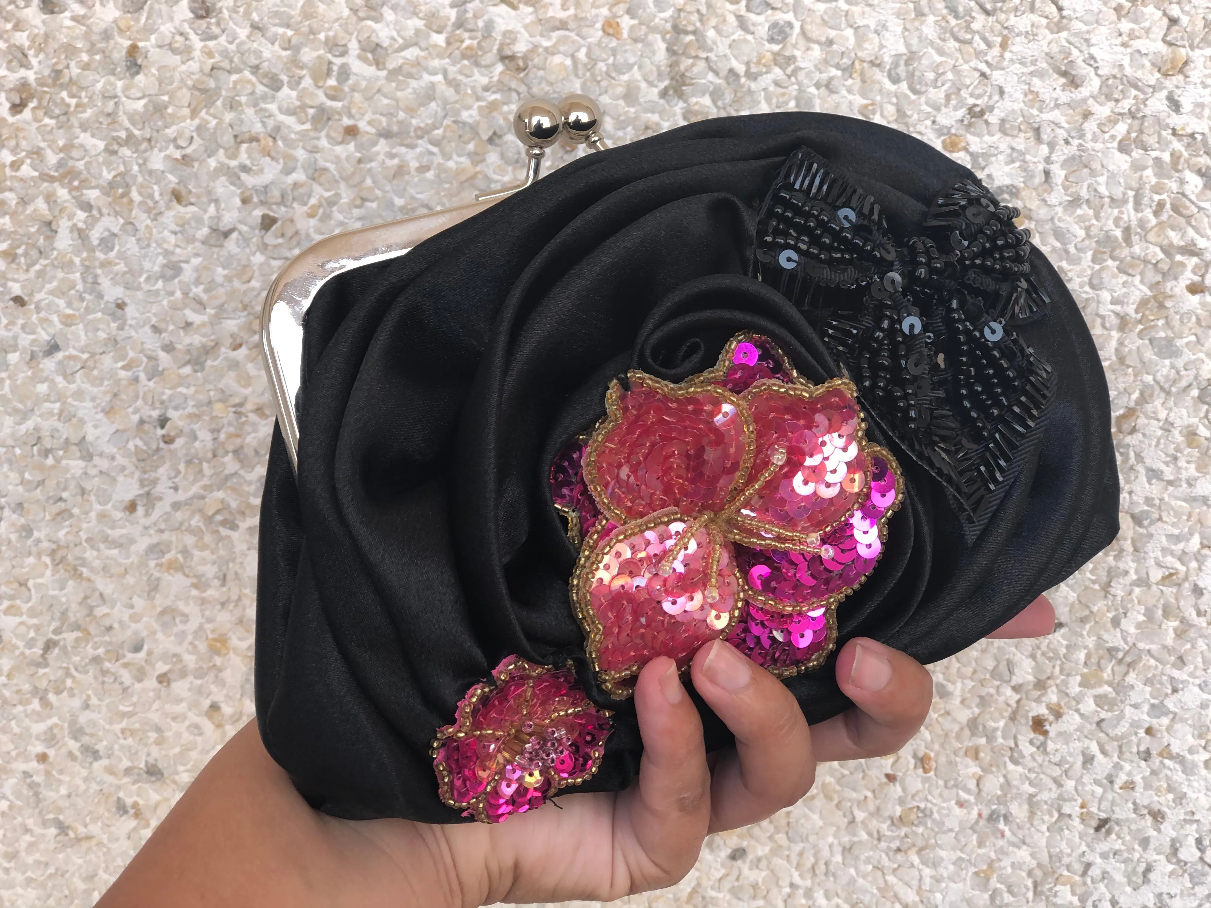 Lily Clutch